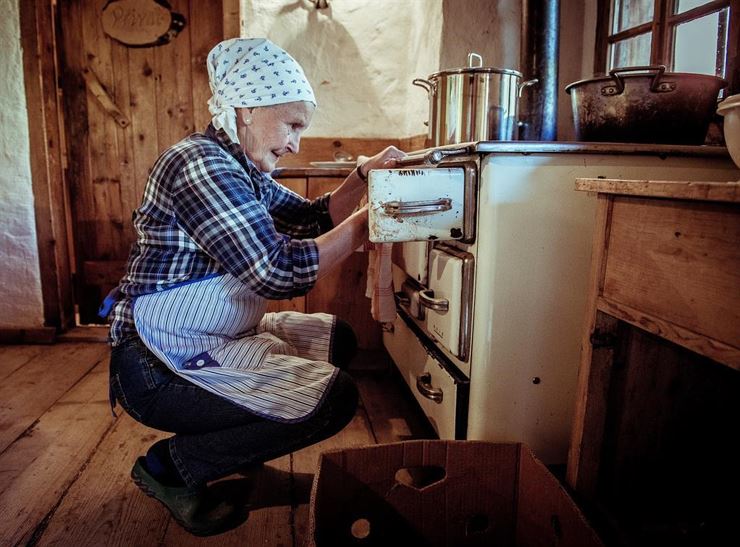 Brentenjochalm Wirtin Leni